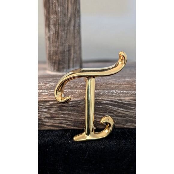 Vintage Signed Anne Klein Monogram Initial 'T' Gold Tone Brooch - Picture 4 of 6